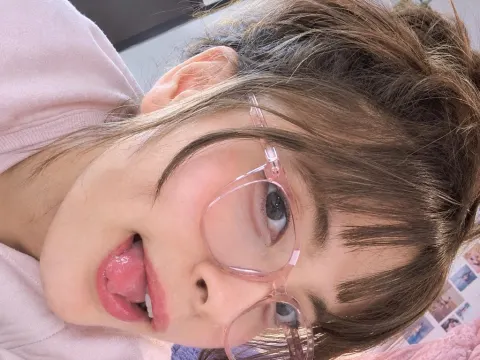 IsabelaPetit — ImLive Photo Set