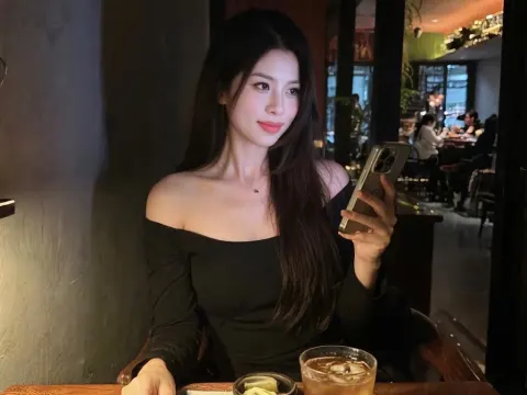 Mia_Zhen — ImLive Photo Set