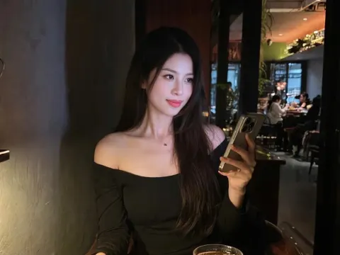 Mia_Zhen — ImLive Photo Set