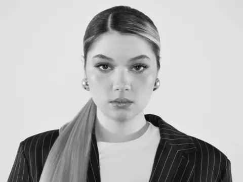 MillyKey — ImLive Photo Set