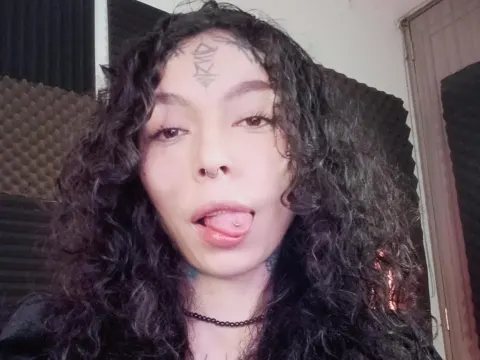 MissLaurie — ImLive Photo Set