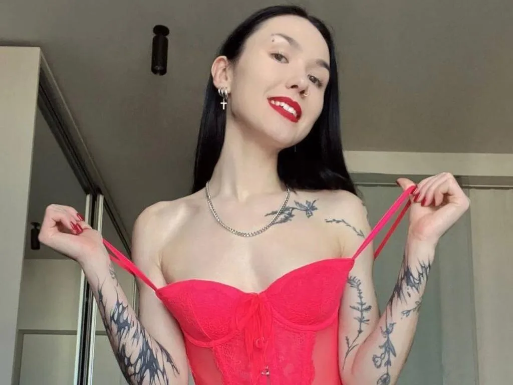 AdelineValentine — ImLive Photo Set