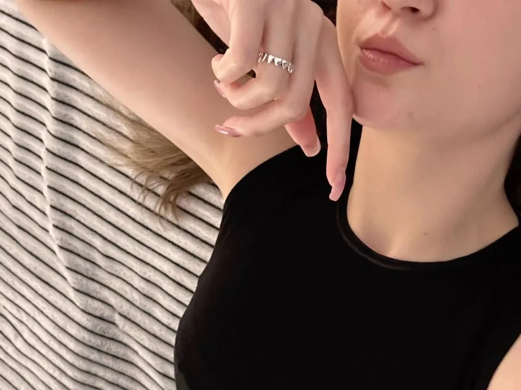 SabrinaLoveee — ImLive Photo Set