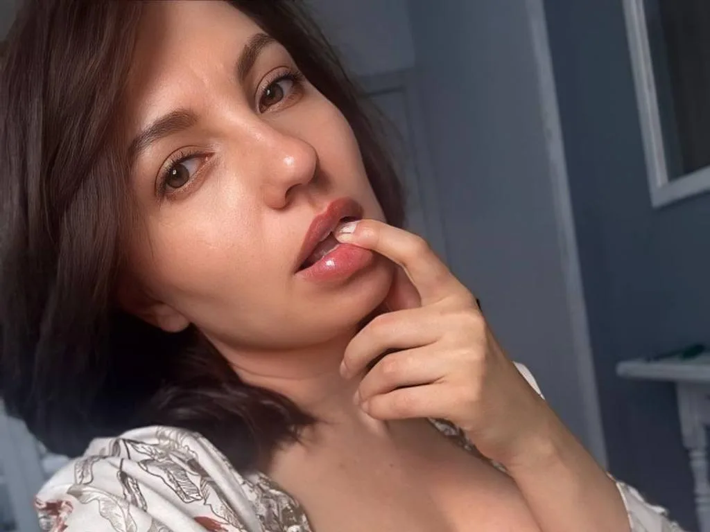 KamilaXHot — ImLive Photo Set