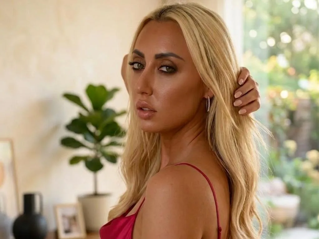 AntoniaMoon_
