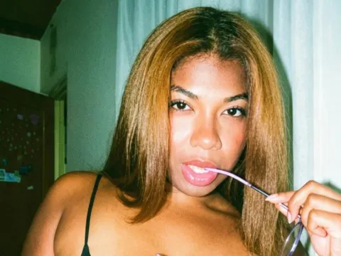 SarahVelvetx — ImLive Photo Set