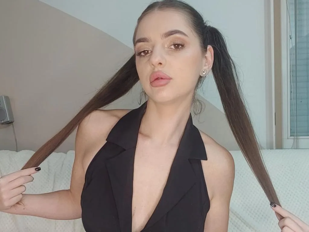 LeylaGhandour — ImLive Photo Set