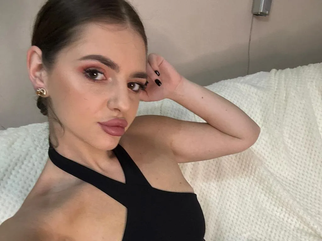 LeylaGhandour — ImLive Photo Set