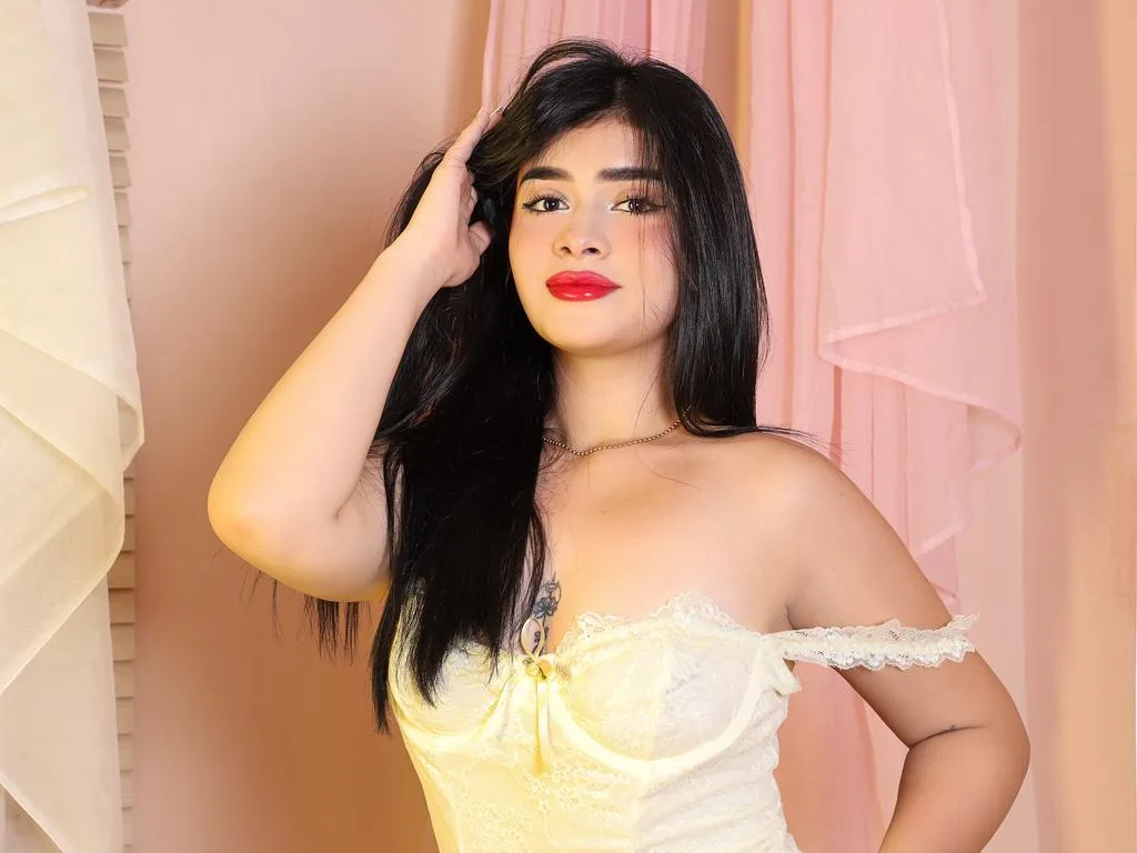NikiSuarez — ImLive Photo Set