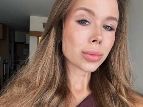 Avelora cam model