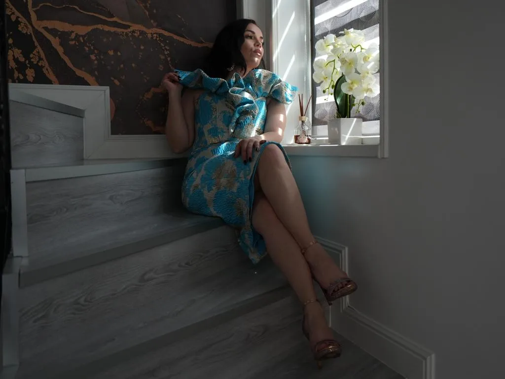 GoddessAliceReign — ImLive Photo Set