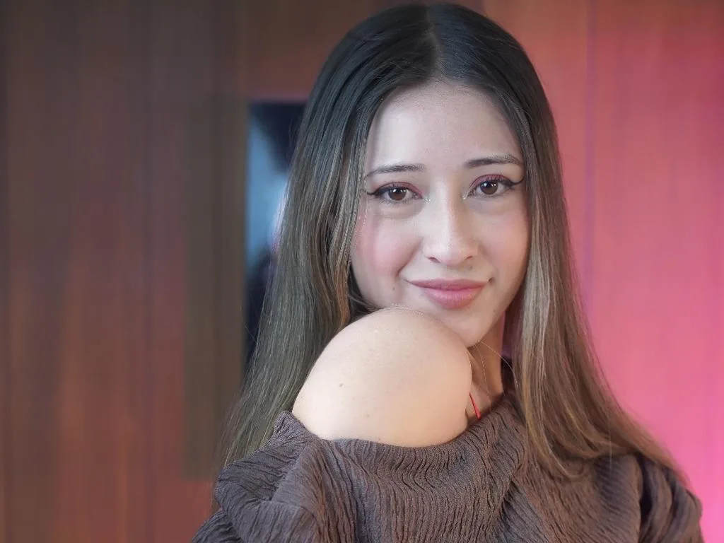 Lailaa18 — ImLive Photo Set