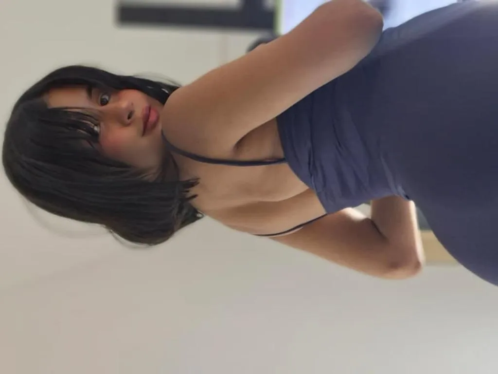 Juliieta23 — ImLive Photo Set