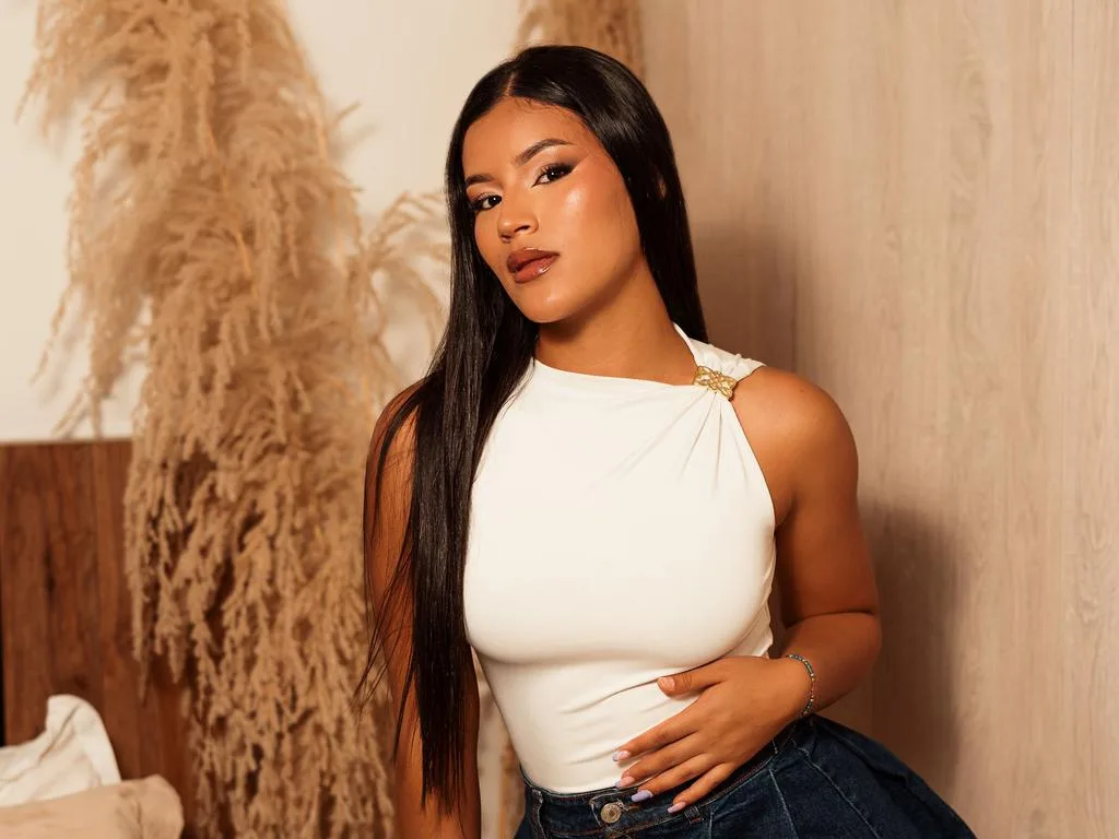 IssaValdez — ImLive Photo Set