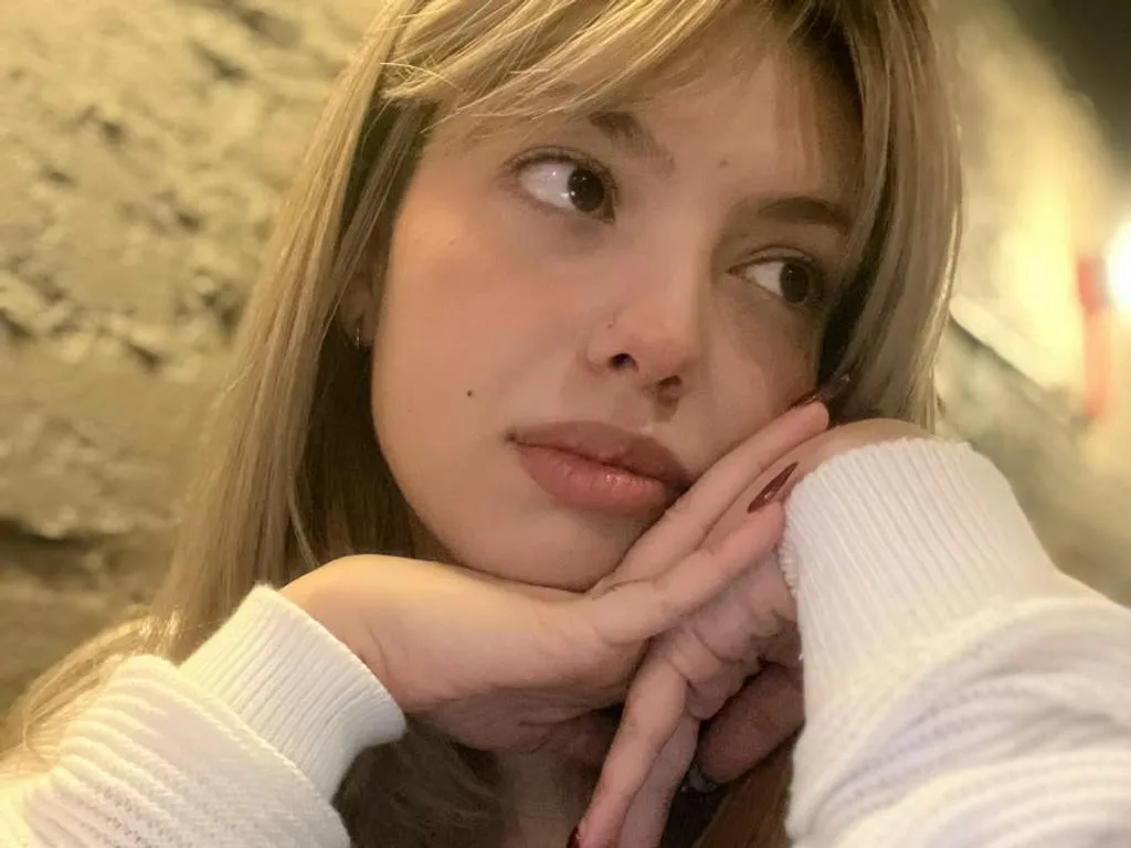 Mia_Rich — ImLive Photo Set