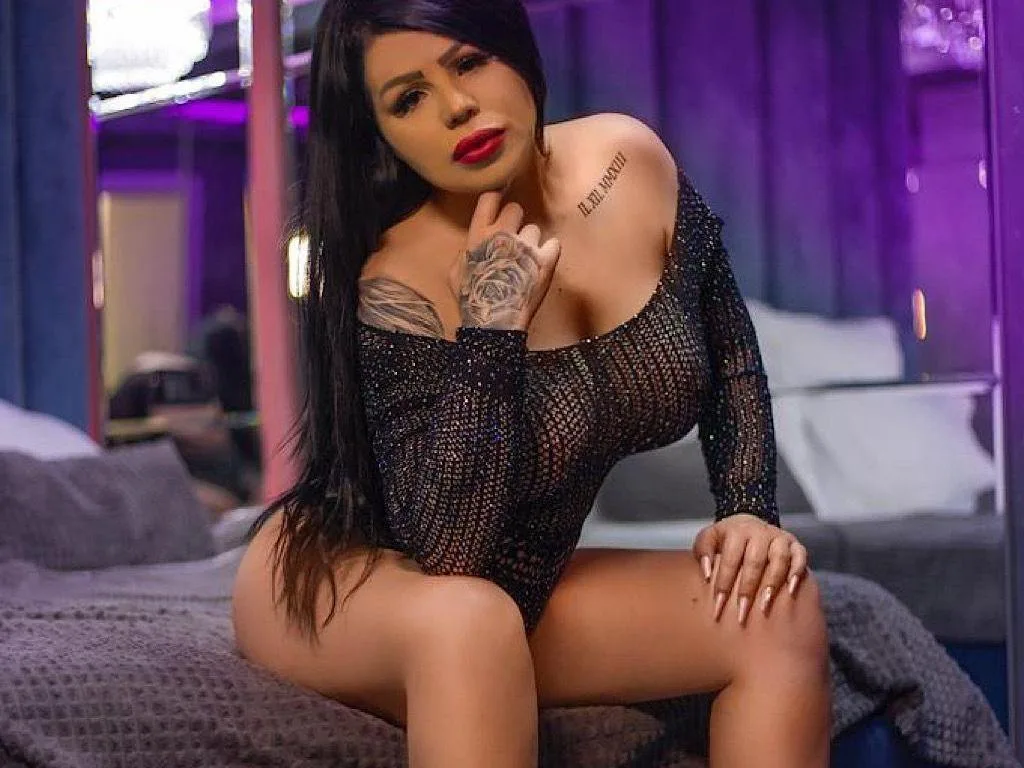 LunnaVixen — ImLive Photo Set