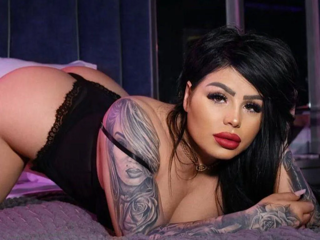 LunnaVixen — ImLive Photo Set
