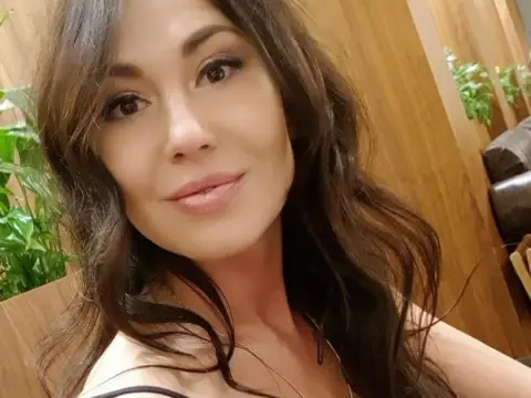 JulianaGold33 — ImLive Photo Set