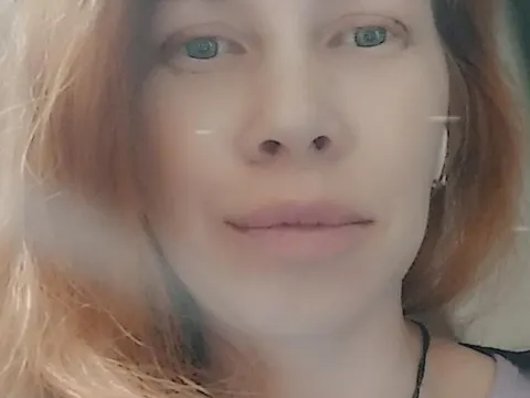 Lusira568 cam model