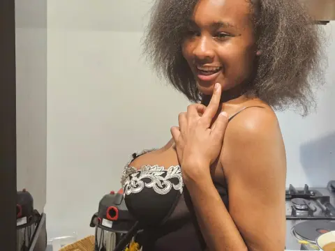 susanwaters — ImLive Photo Set