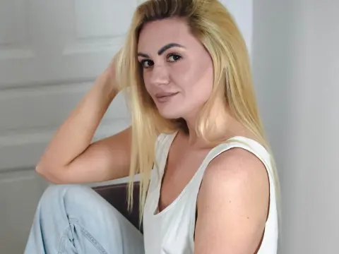 ScarlettCobb — ImLive Photo Set