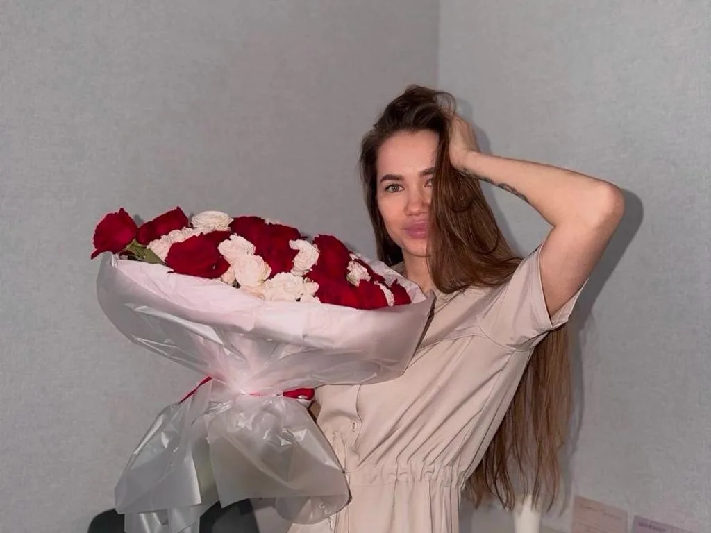 Flowna — ImLive Photo Set