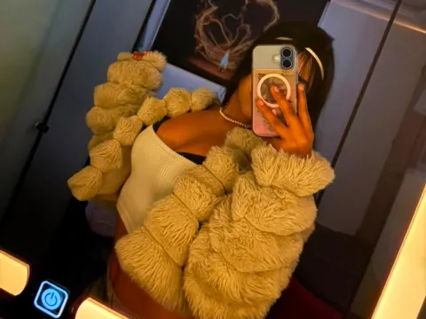 clhoe_saenz — ImLive cam model