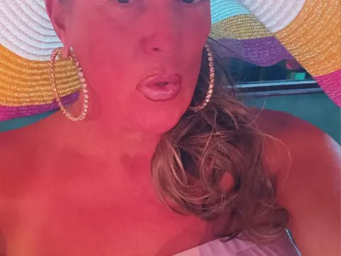 BBWgoDDDess — ImLive Photo Set