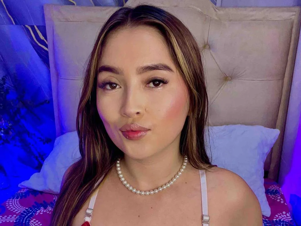 AnnyMiiller — ImLive Photo Set
