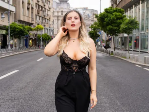 KendallPirce cam model