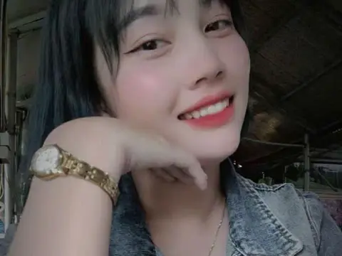 Samyybby — ImLive Photo Set