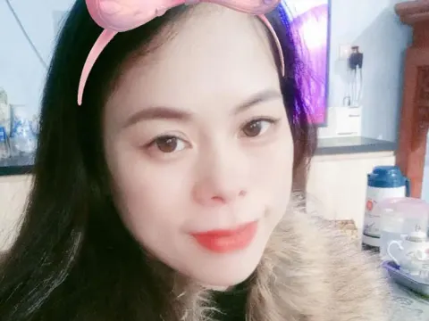 Lisamiliv cam model