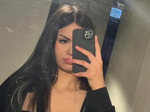 Morgan_Aura — ImLive Photo Set
