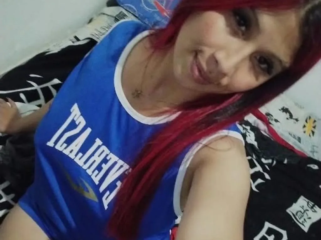 Sarabekerr — live cam