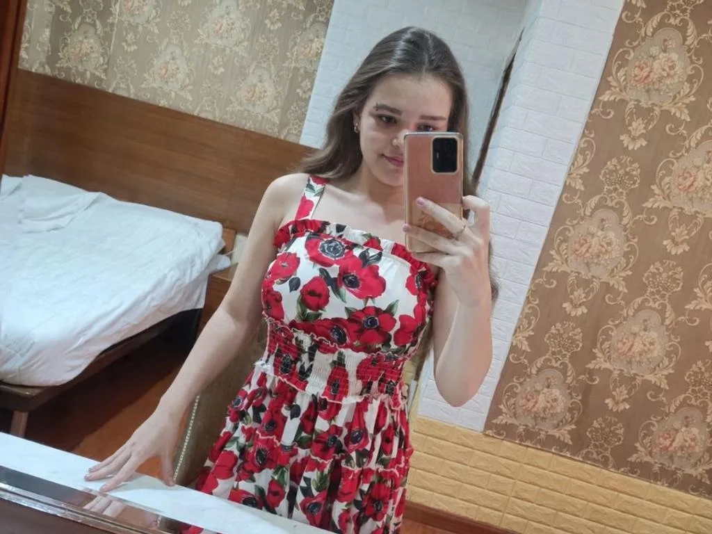 Konfetka — ImLive Photo Set