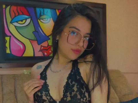 lovelyybunnyy — ImLive cam model