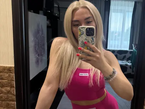 Karmelita — ImLive Photo Set