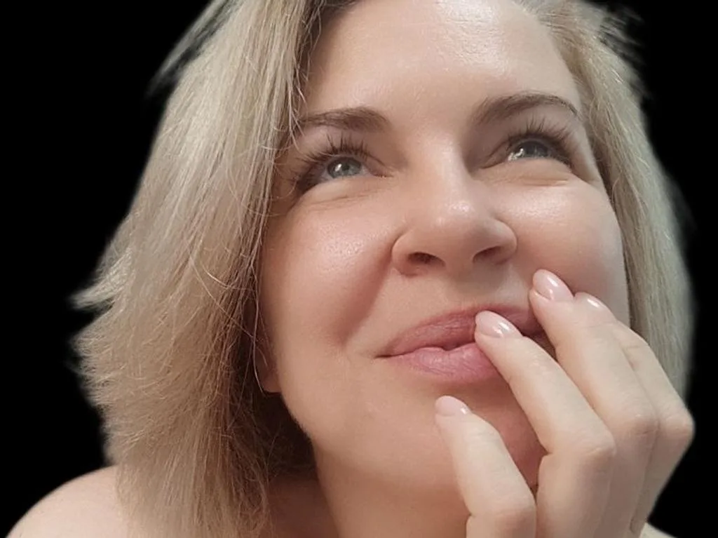 Safo19 — ImLive Photo Set