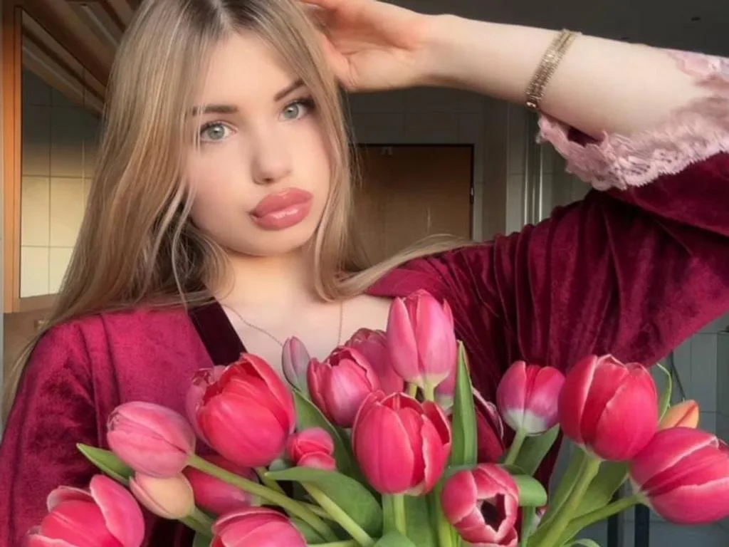 riksifee — ImLive Photo Set