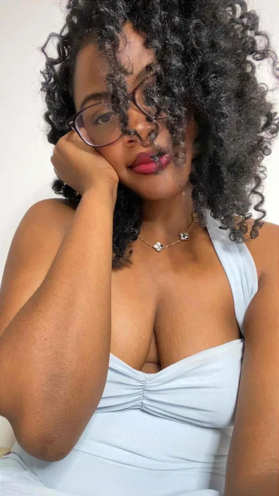 LizzyClem — ImLive Photo Set