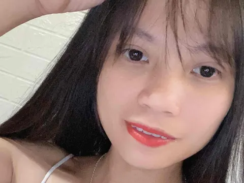Lucie068 cam model