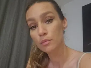 Adriana_May cam model