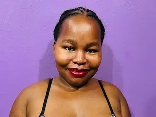 AfricanDreamGirl cam model