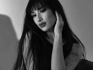AlejaBassi cam model