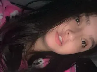Alice_ayres cam model