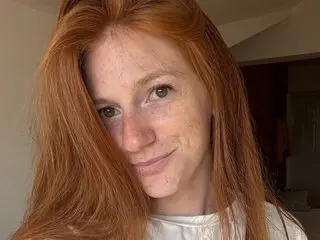 Aliceginger99 cam model