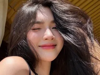 AlizaBea cam model