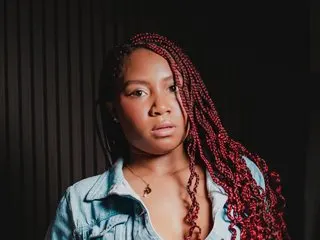 AmaraBlake44 cam model