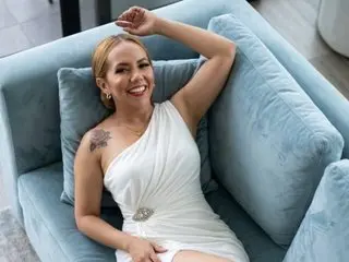AmberDillucca cam model