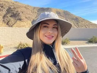 AnastasiaHills19 cam model